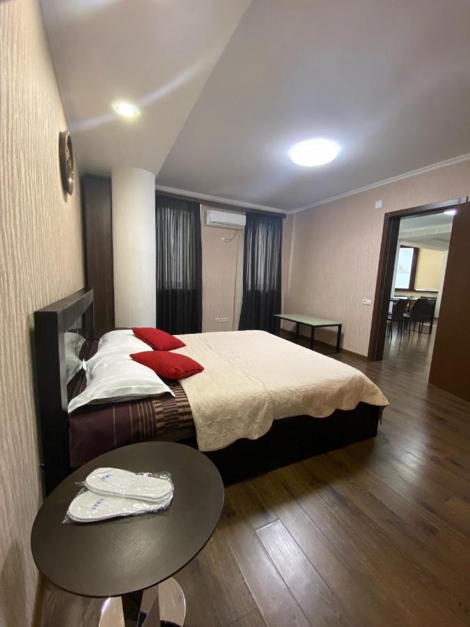 City Center Apart Hotel Tbilisi Exterior photo