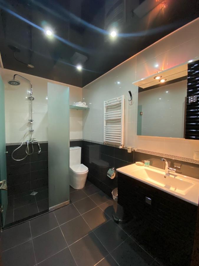 City Center Apart Hotel Tbilisi Exterior photo
