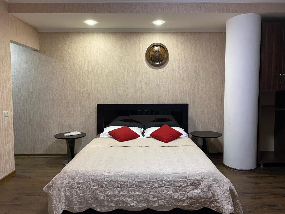 City Center Apart Hotel Tbilisi Exterior photo