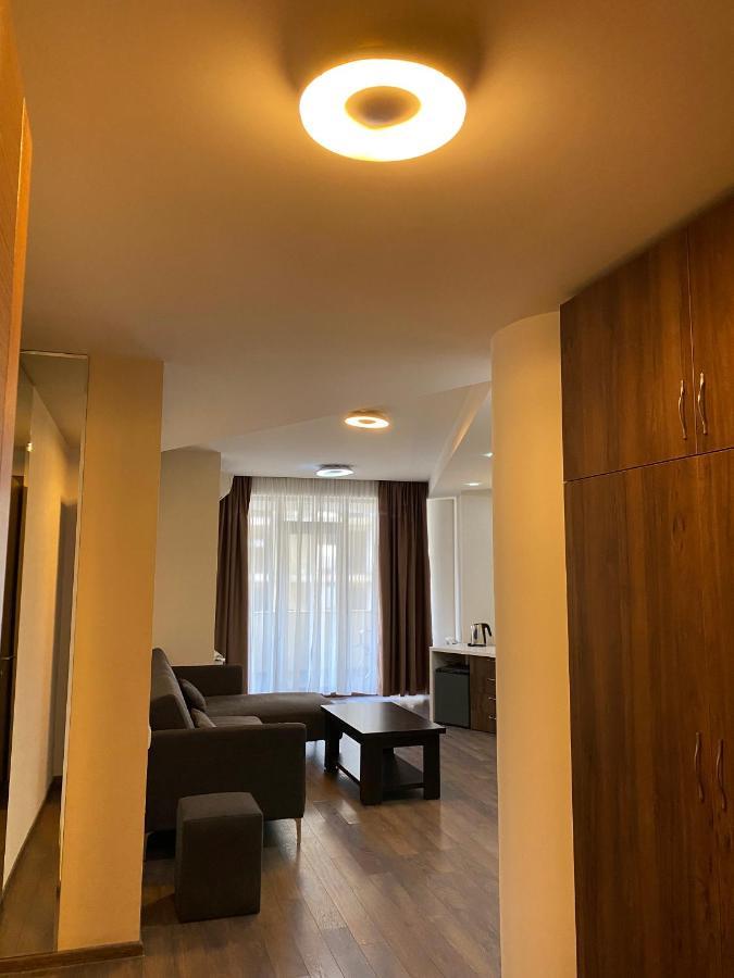 City Center Apart Hotel Tbilisi Exterior photo