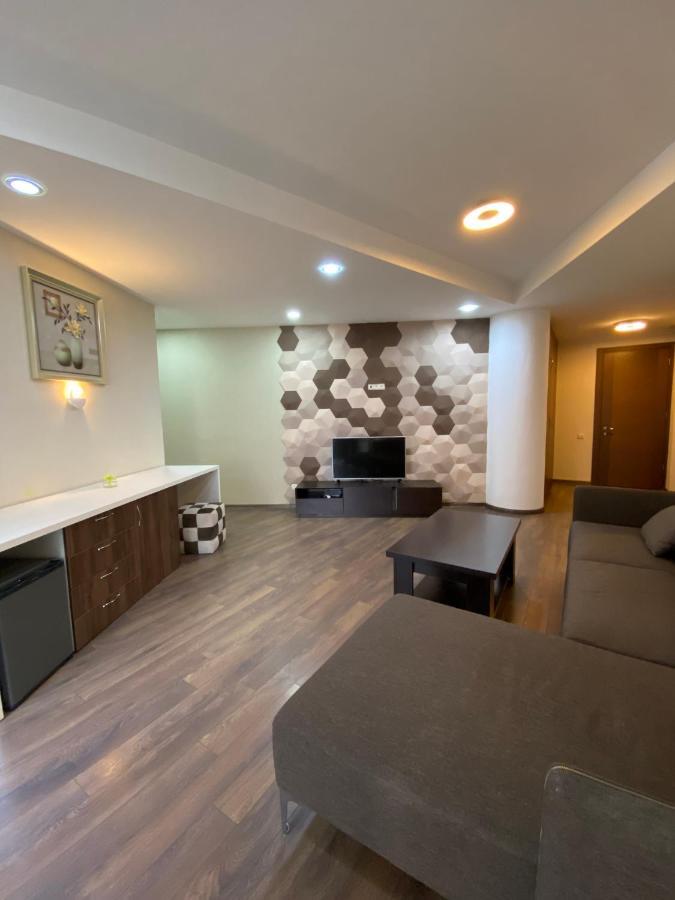 City Center Apart Hotel Tbilisi Exterior photo
